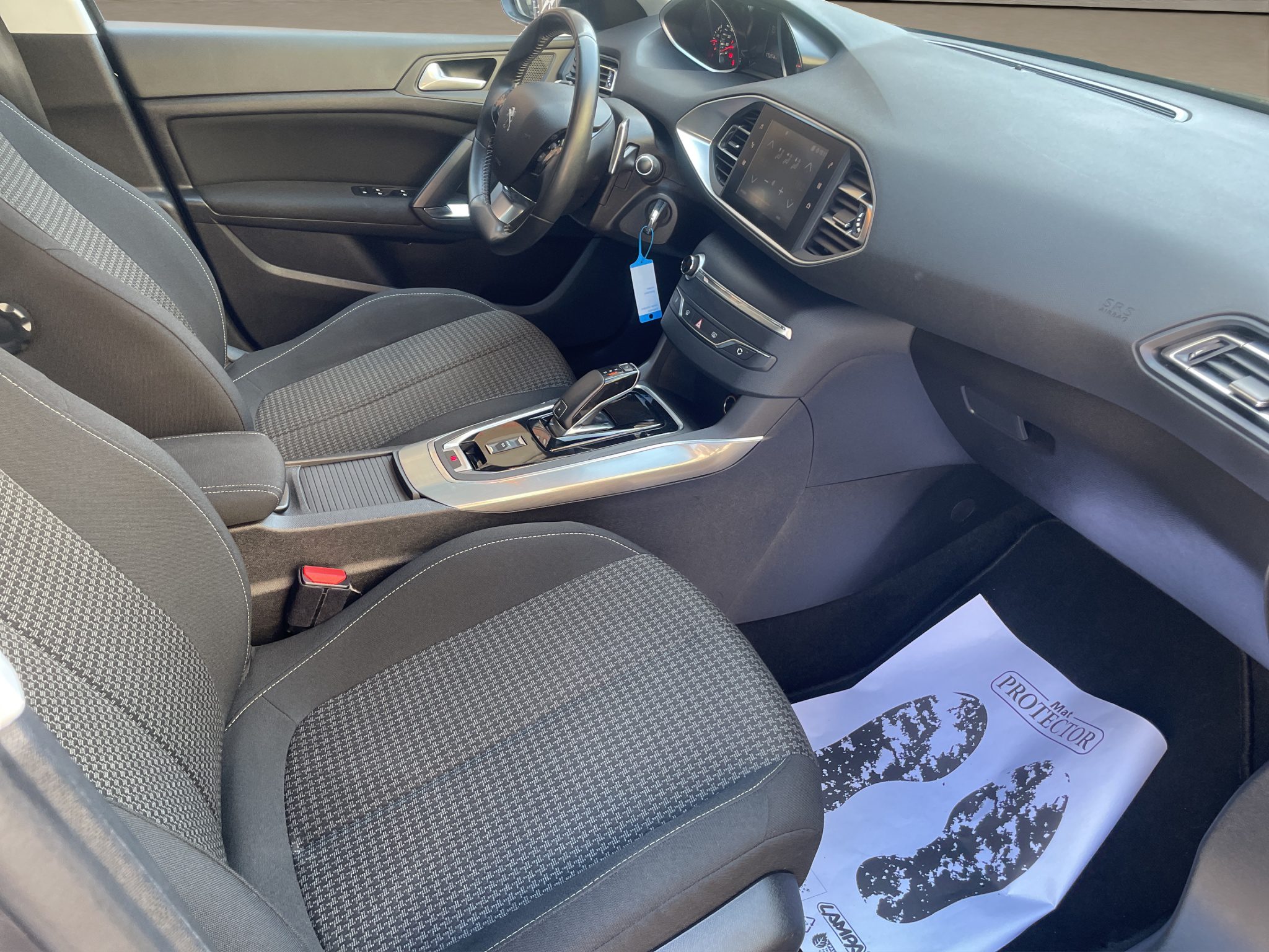 PEUGEOT308DIESEL2019_15_converted
